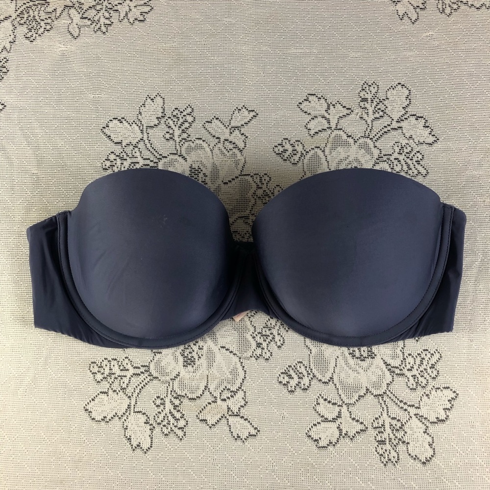 Victoria’s Secret sexy strapless periwinkle bra 38C
